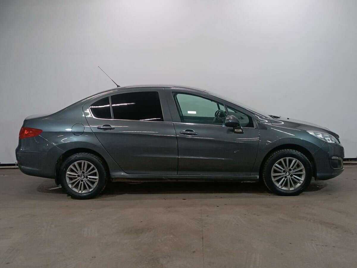 Peugeot 408 с пробегом — 2018 год. Фото: #3