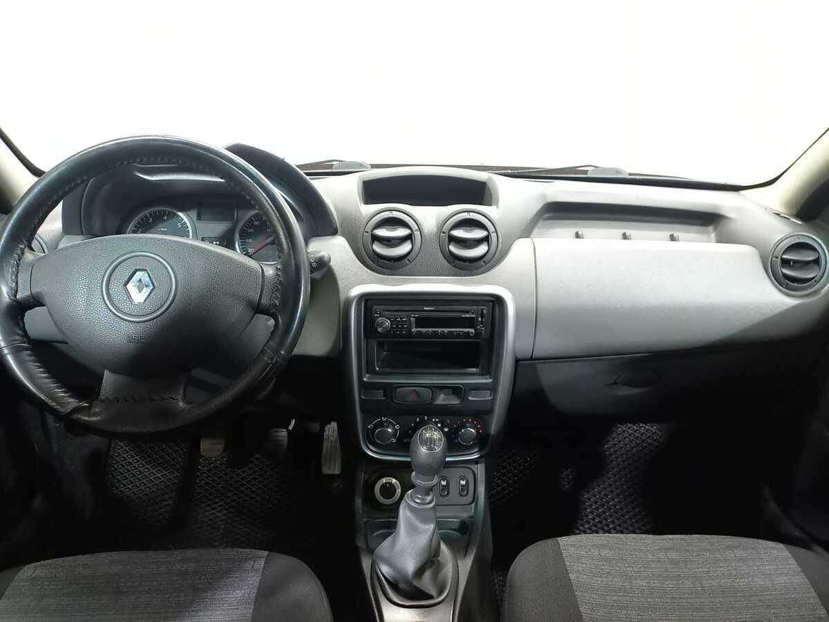 Renault Duster с пробегом — 2012 год. Фото: #8