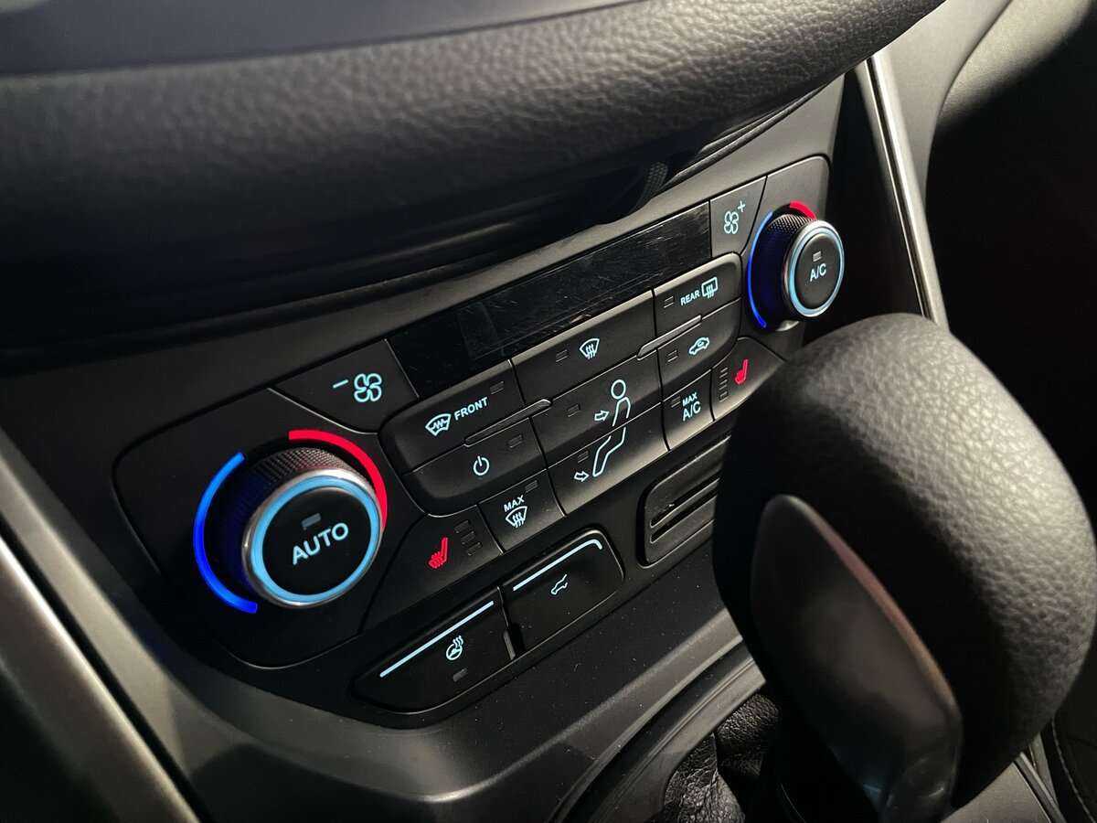 Ford Kuga с пробегом — 2017 год. Фото: #15