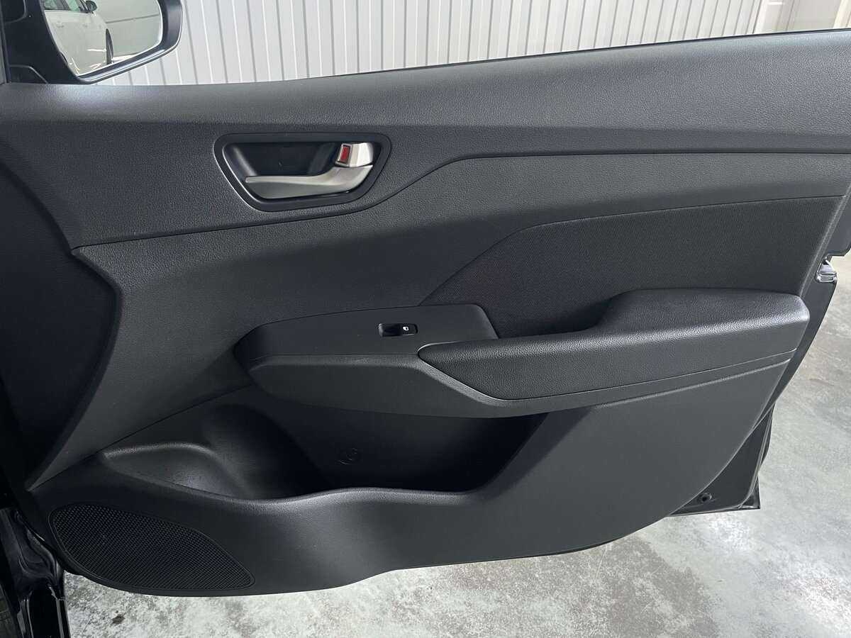 Hyundai Solaris с пробегом — 2019 год. Фото: #22