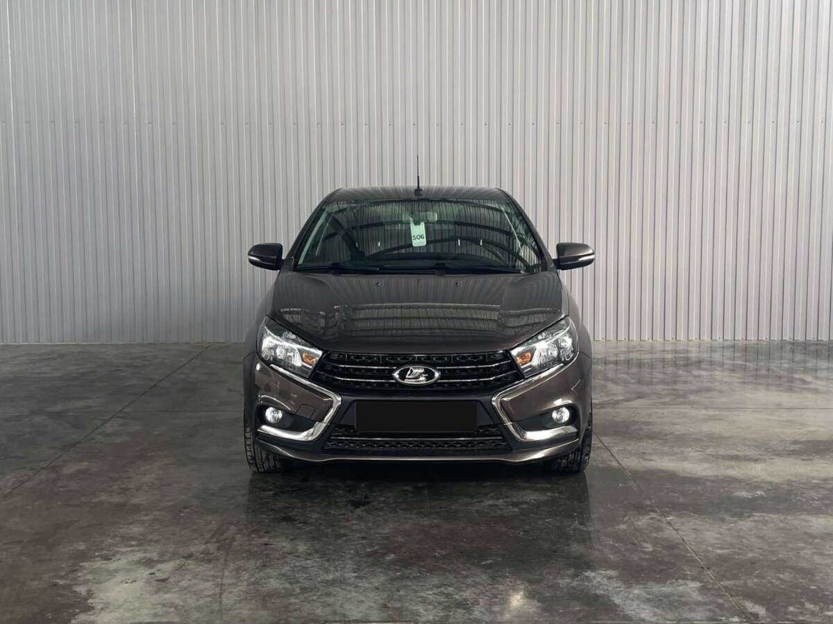 Lada (ВАЗ) Vesta с пробегом — 2018 год. Фото: #1