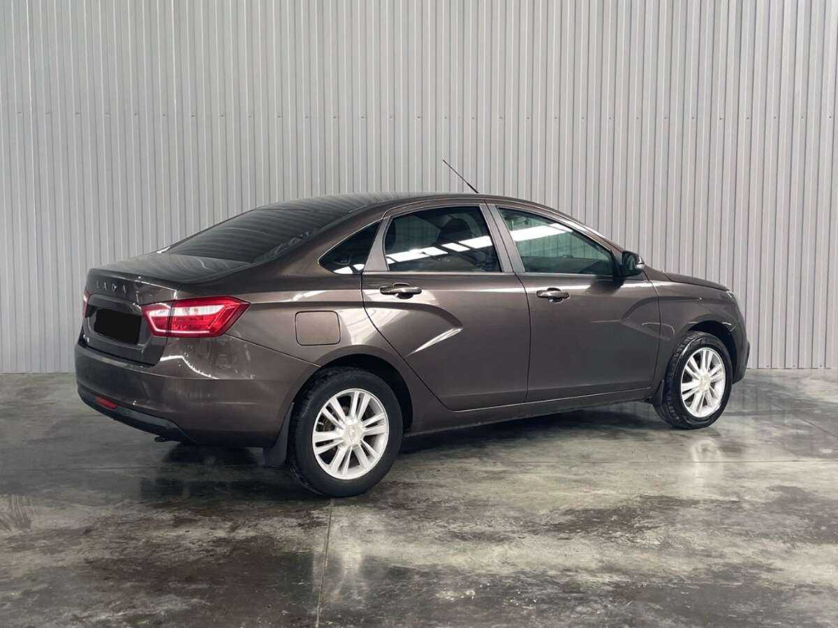 Lada (ВАЗ) Vesta с пробегом — 2018 год. Фото: #4