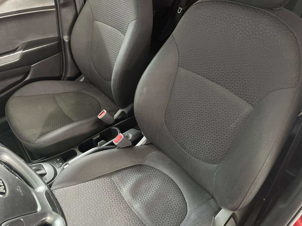 Kia Rio с пробегом — 2015 год. Фото: #16