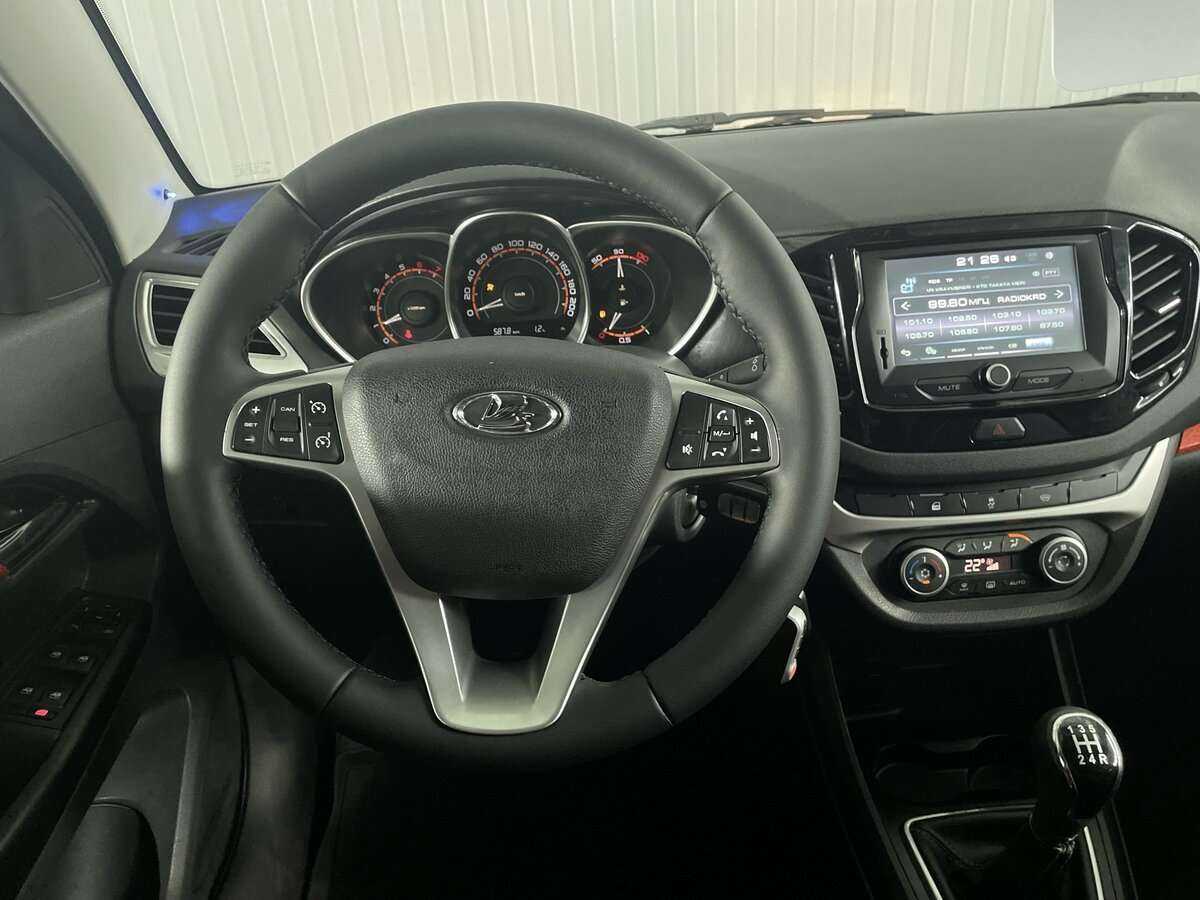 Lada (ВАЗ) Vesta с пробегом — 2018 год. Фото: #9