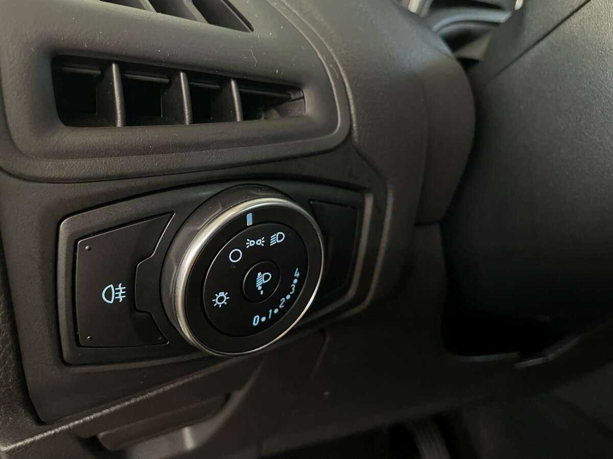 Ford Focus с пробегом — 2018 год. Фото: #11