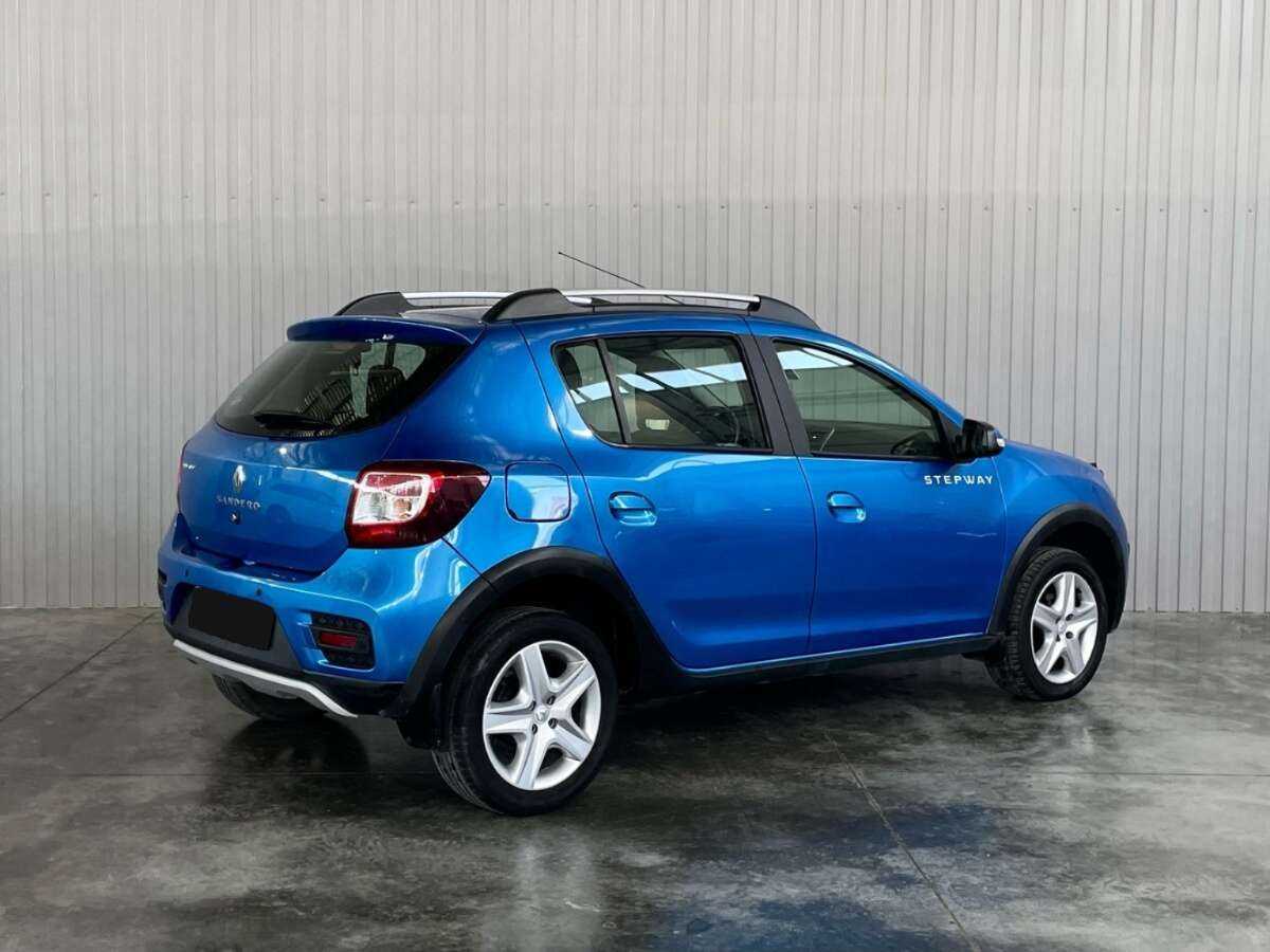 Renault Sandero с пробегом — 2018 год. Фото: #4