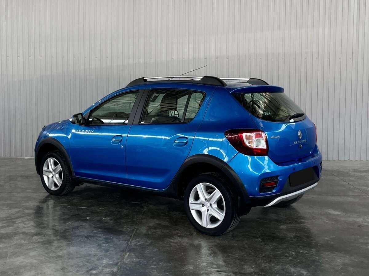 Renault Sandero с пробегом — 2018 год. Фото: #6