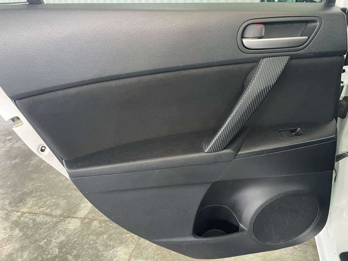 Mazda 3 с пробегом — 2012 год. Фото: #18