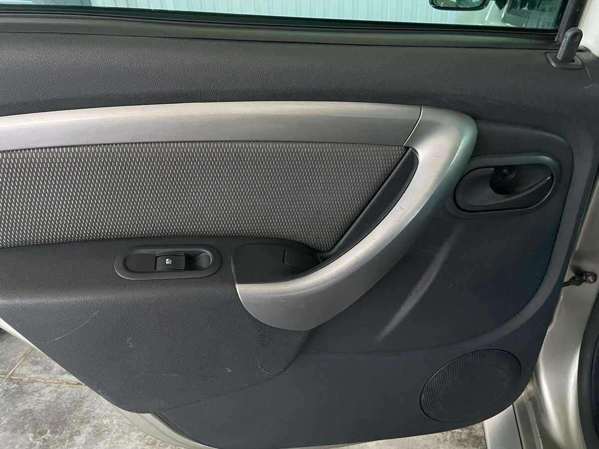 Renault Duster с пробегом — 2013 год. Фото: #16