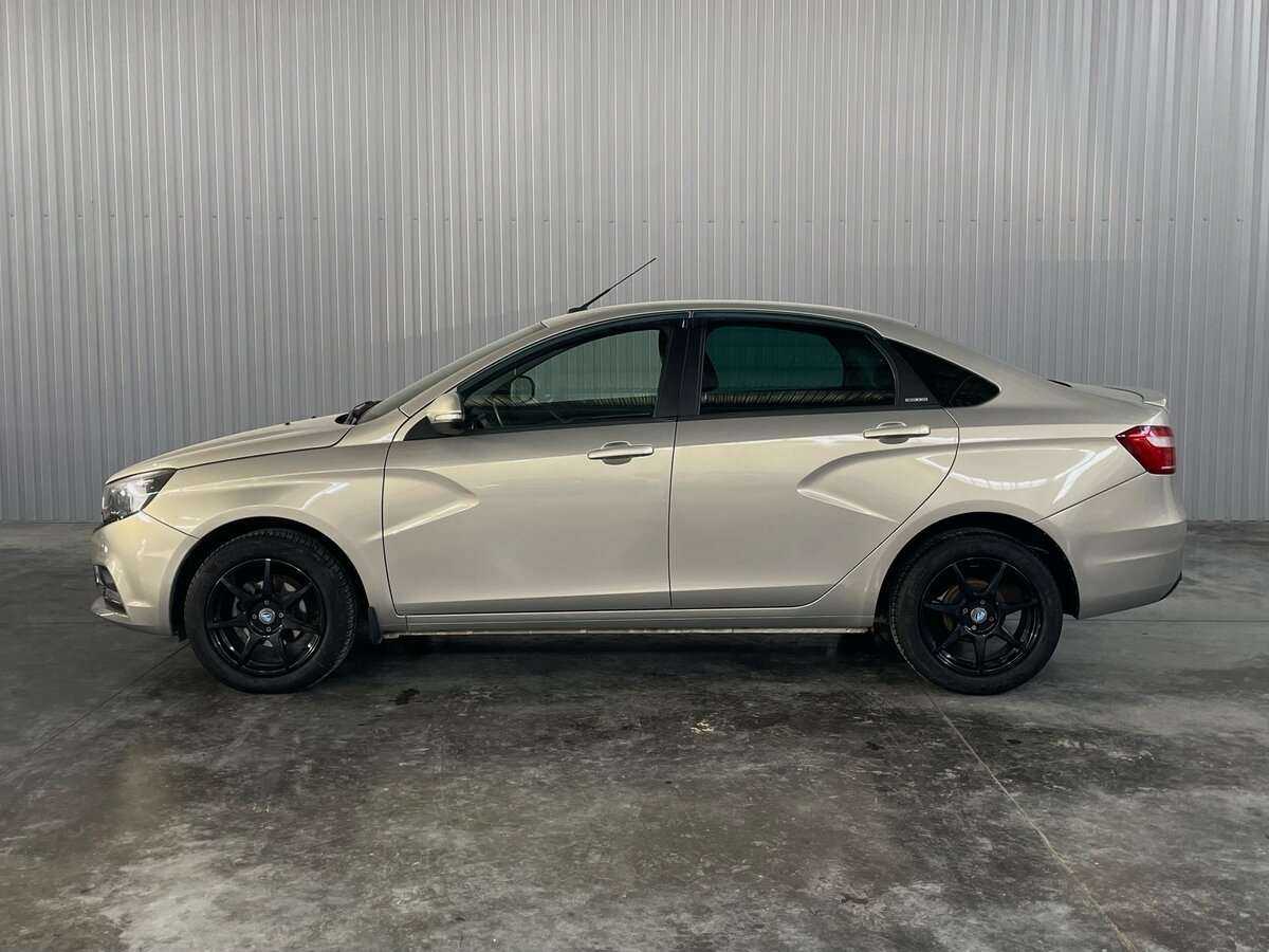 Lada (ВАЗ) Vesta с пробегом — 2017 год. Фото: #7