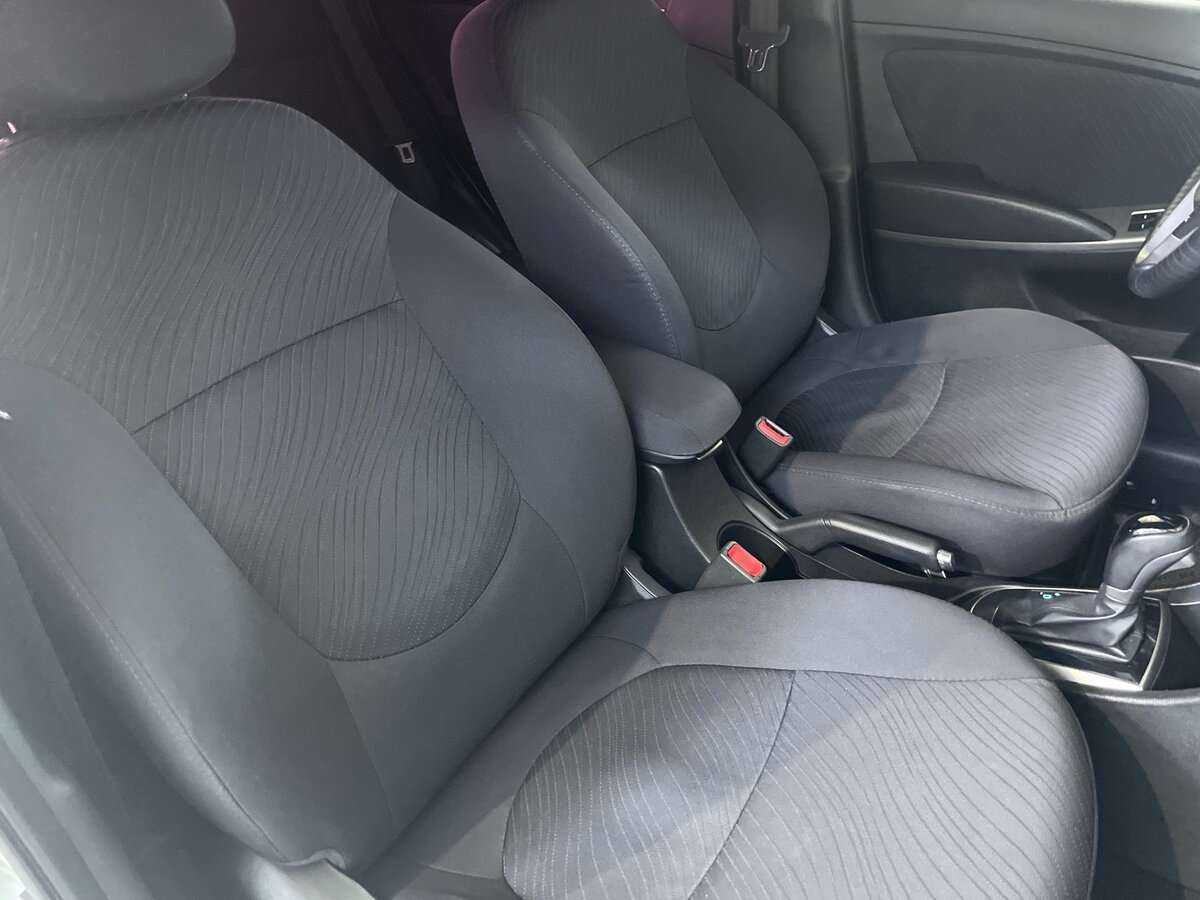 Hyundai Solaris с пробегом — 2016 год. Фото: #17