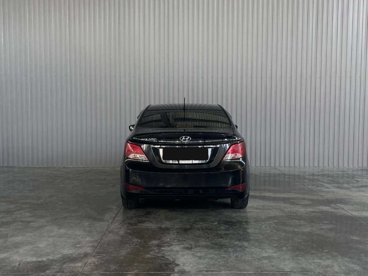 Hyundai Solaris с пробегом — 2016 год. Фото: #5