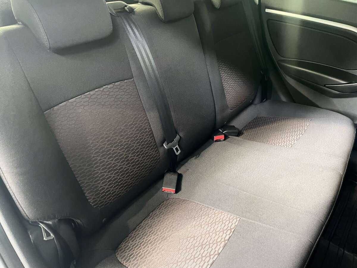 Lada (ВАЗ) Vesta с пробегом — 2019 год. Фото: #18