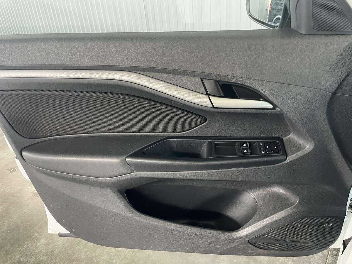 Lada (ВАЗ) Vesta с пробегом — 2019 год. Фото: #19