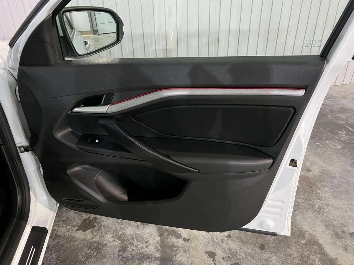 Lada (ВАЗ) Vesta с пробегом — 2020 год. Фото: #14