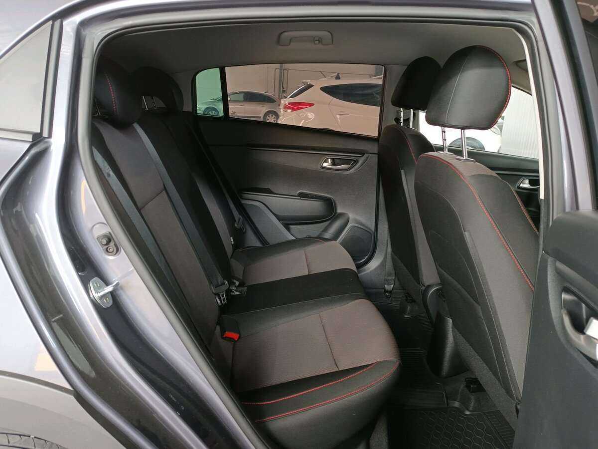 Kia Rio с пробегом — 2021 год. Фото: #19