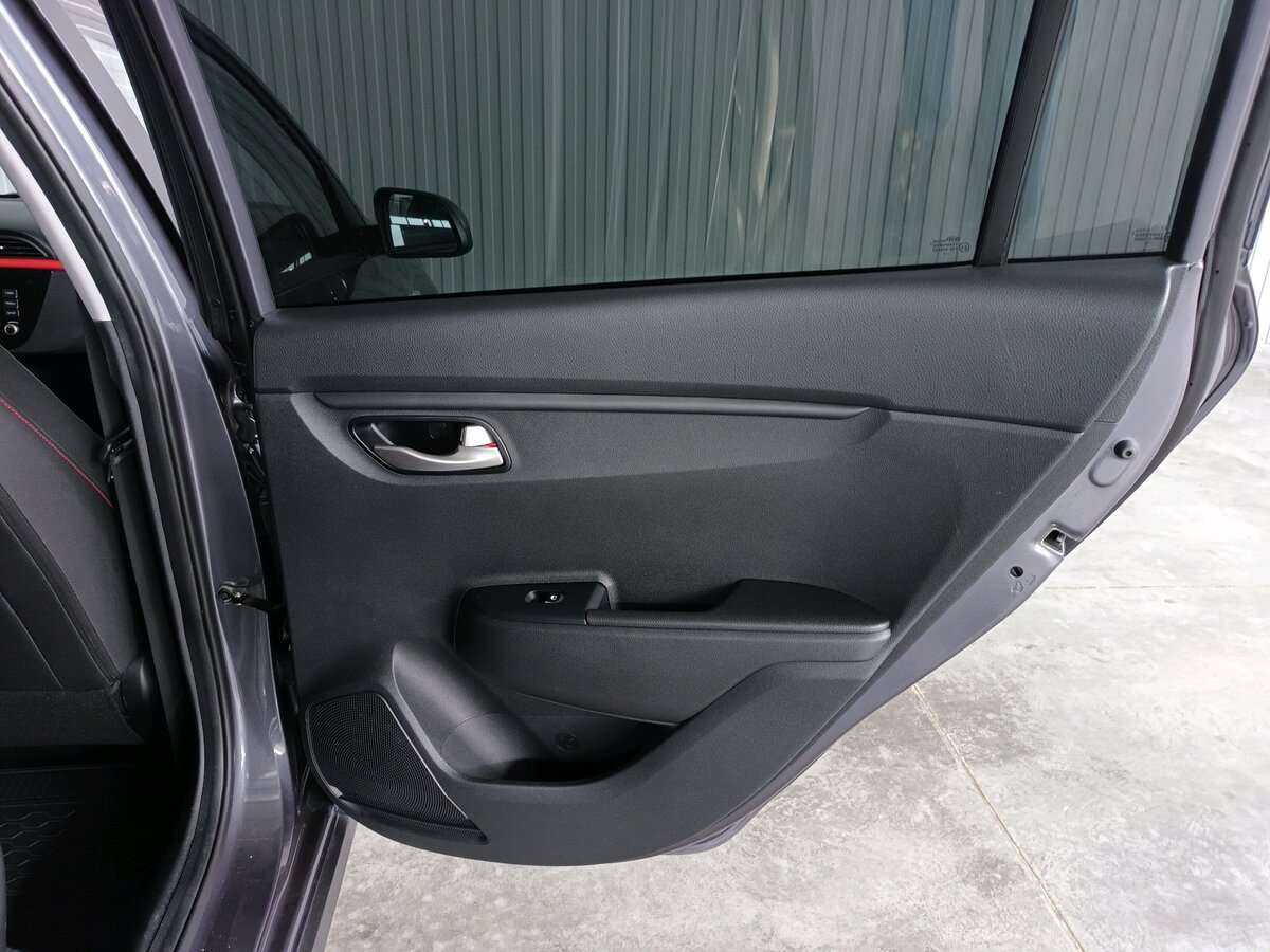 Kia Rio с пробегом — 2021 год. Фото: #20