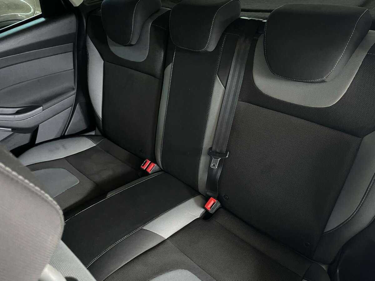 Ford Focus с пробегом — 2014 год. Фото: #15