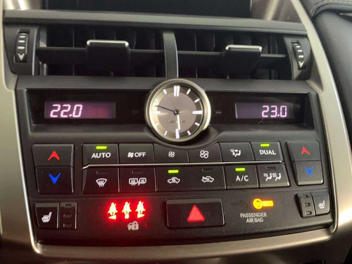 Lexus NX с пробегом — 2014 год. Фото: #15