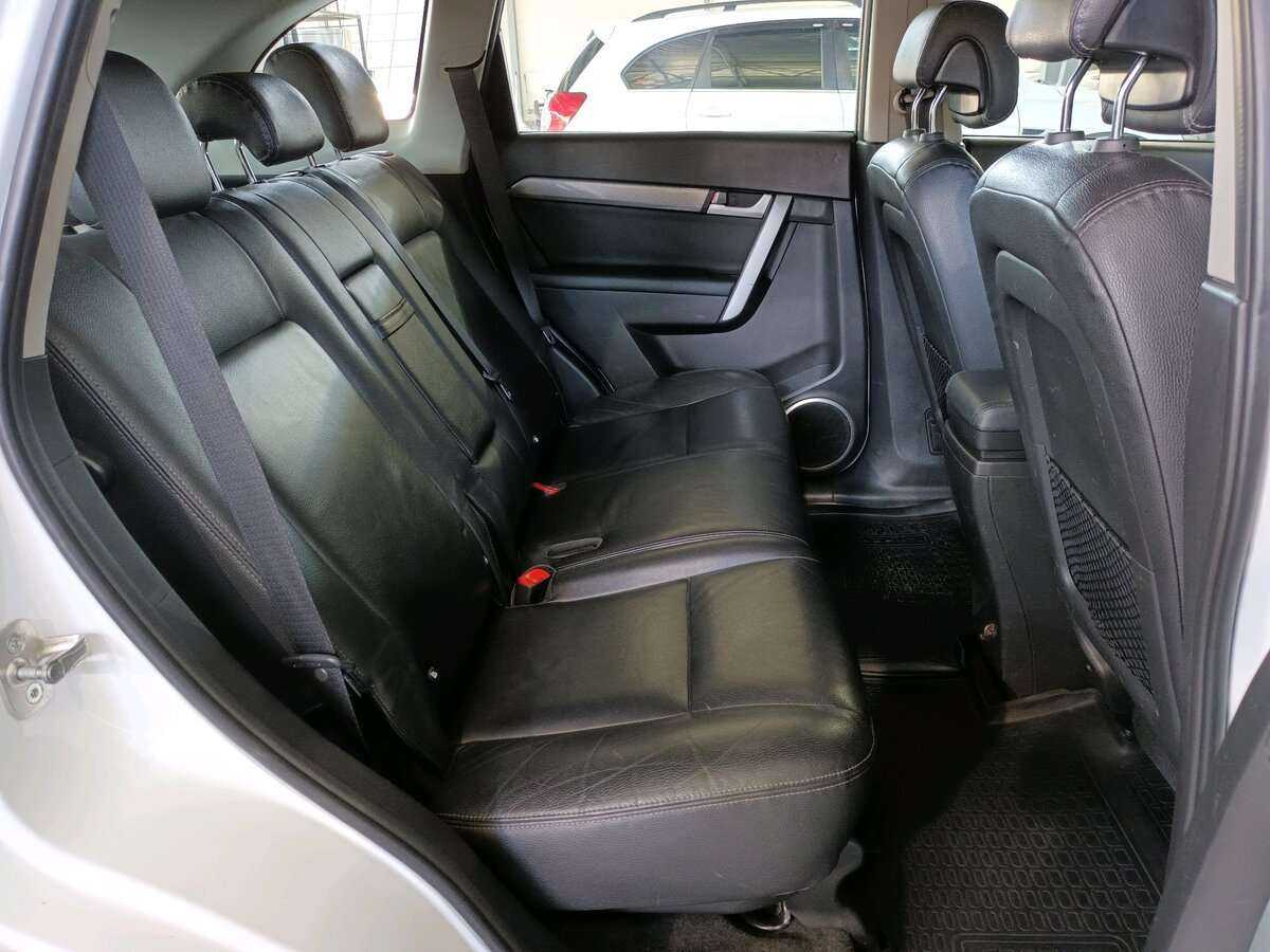 Chevrolet Captiva с пробегом — 2013 год. Фото: #16