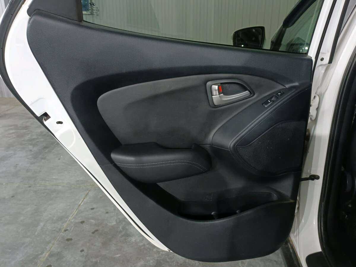 Hyundai ix35 с пробегом — 2012 год. Фото: #16