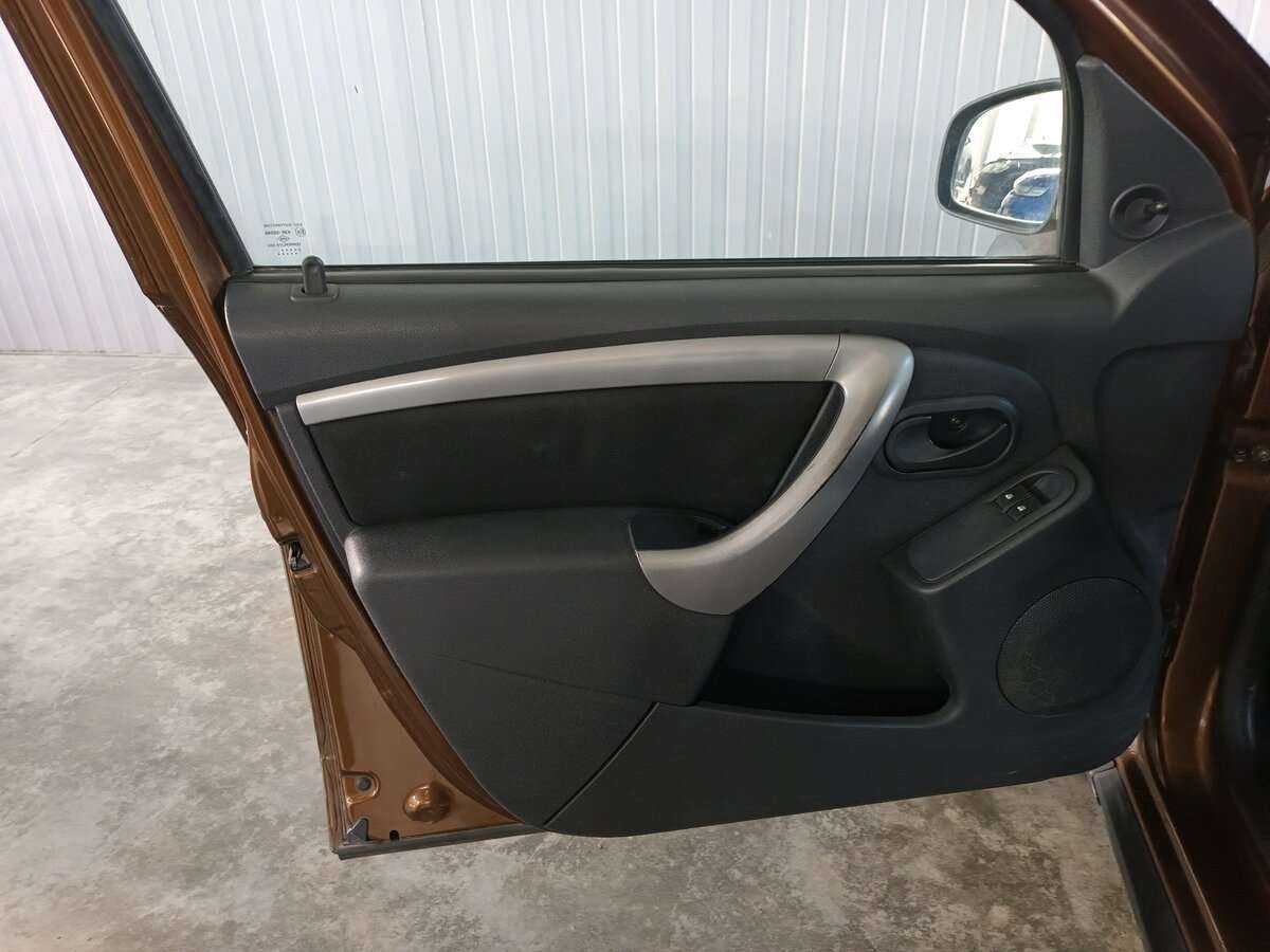 Renault Duster с пробегом — 2012 год. Фото: #15