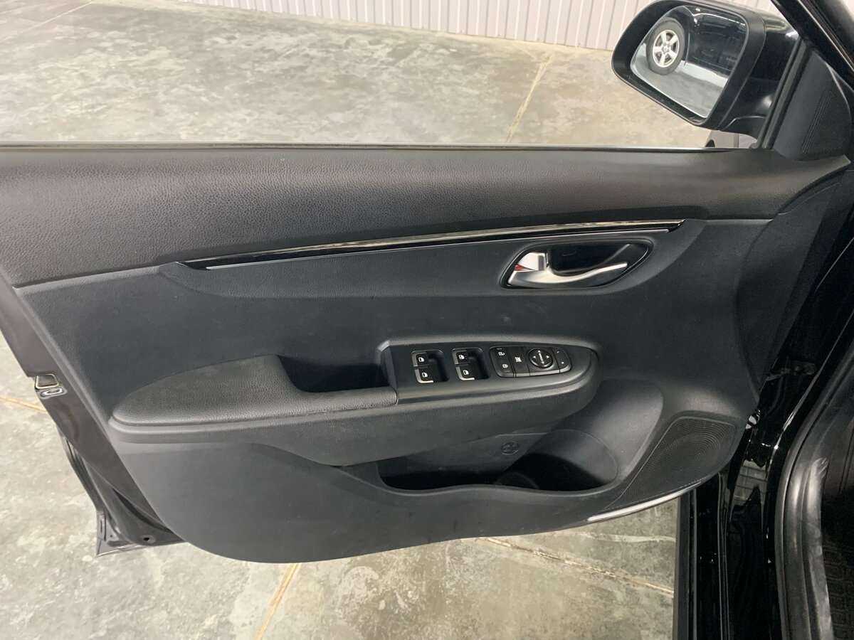 Kia Rio с пробегом — 2018 год. Фото: #16