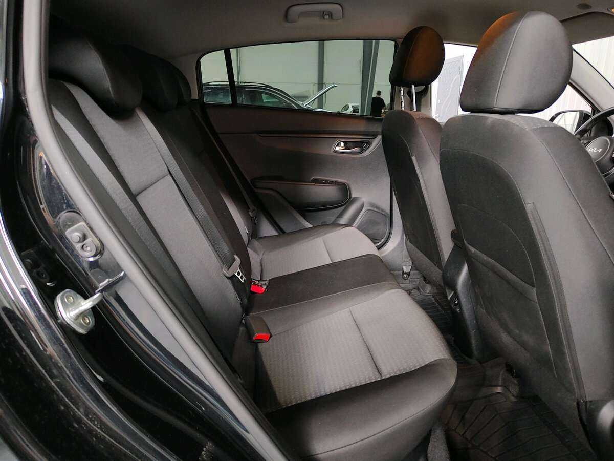 Kia Rio с пробегом — 2021 год. Фото: #16