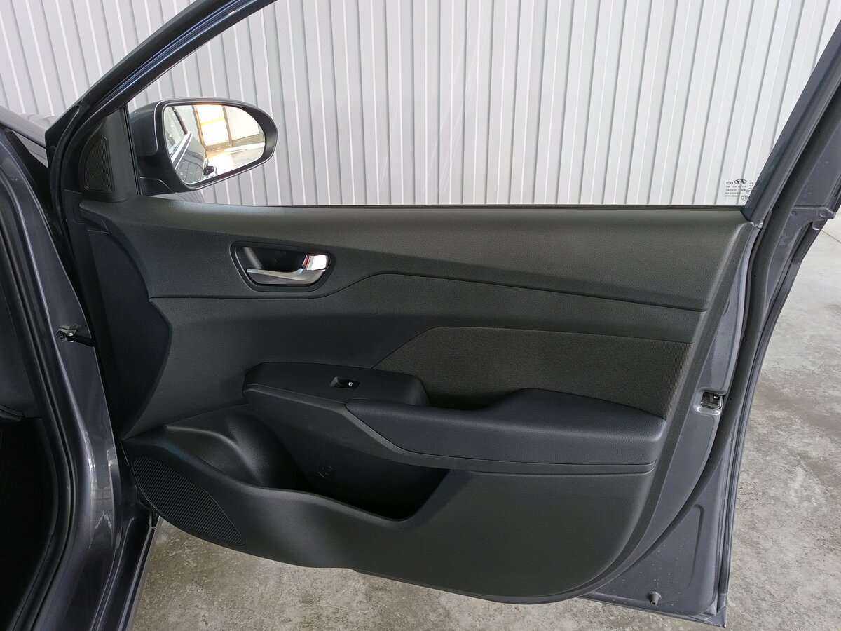 Hyundai Solaris с пробегом — 2022 год. Фото: #15