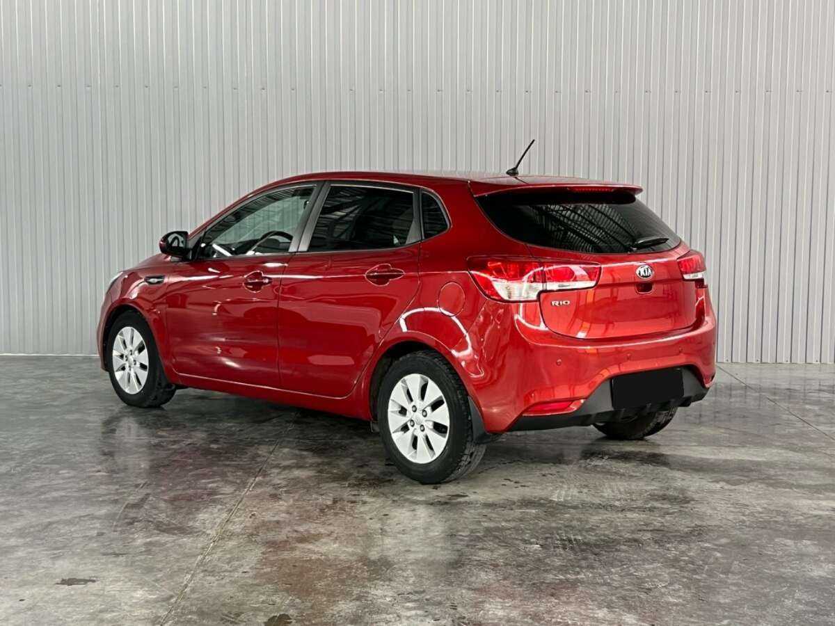 Kia Rio с пробегом — 2015 год. Фото: #4