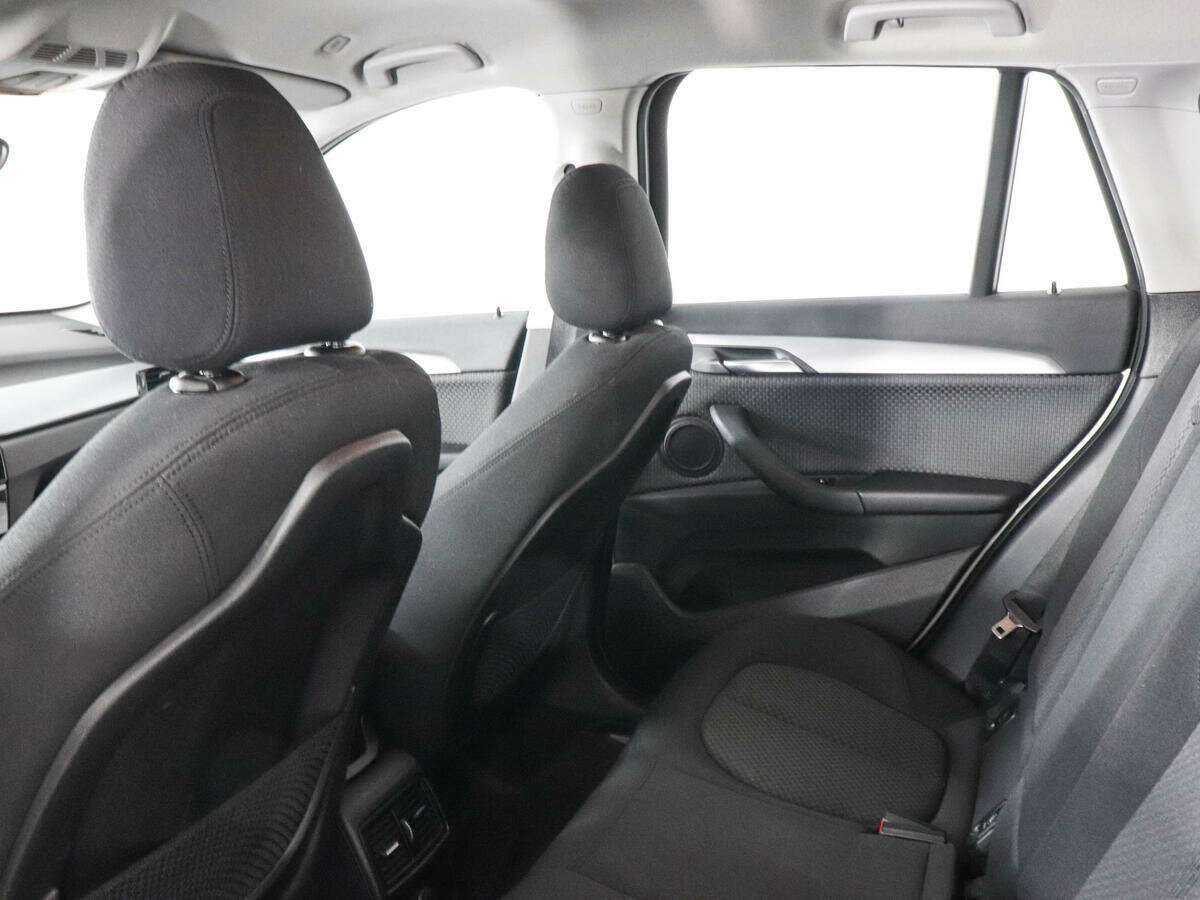 BMW X1 с пробегом — 2017 год. Фото: #10