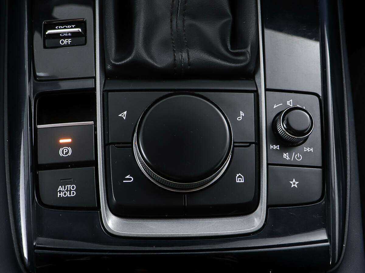 Mazda CX-30 с пробегом — 2020 год. Фото: #15