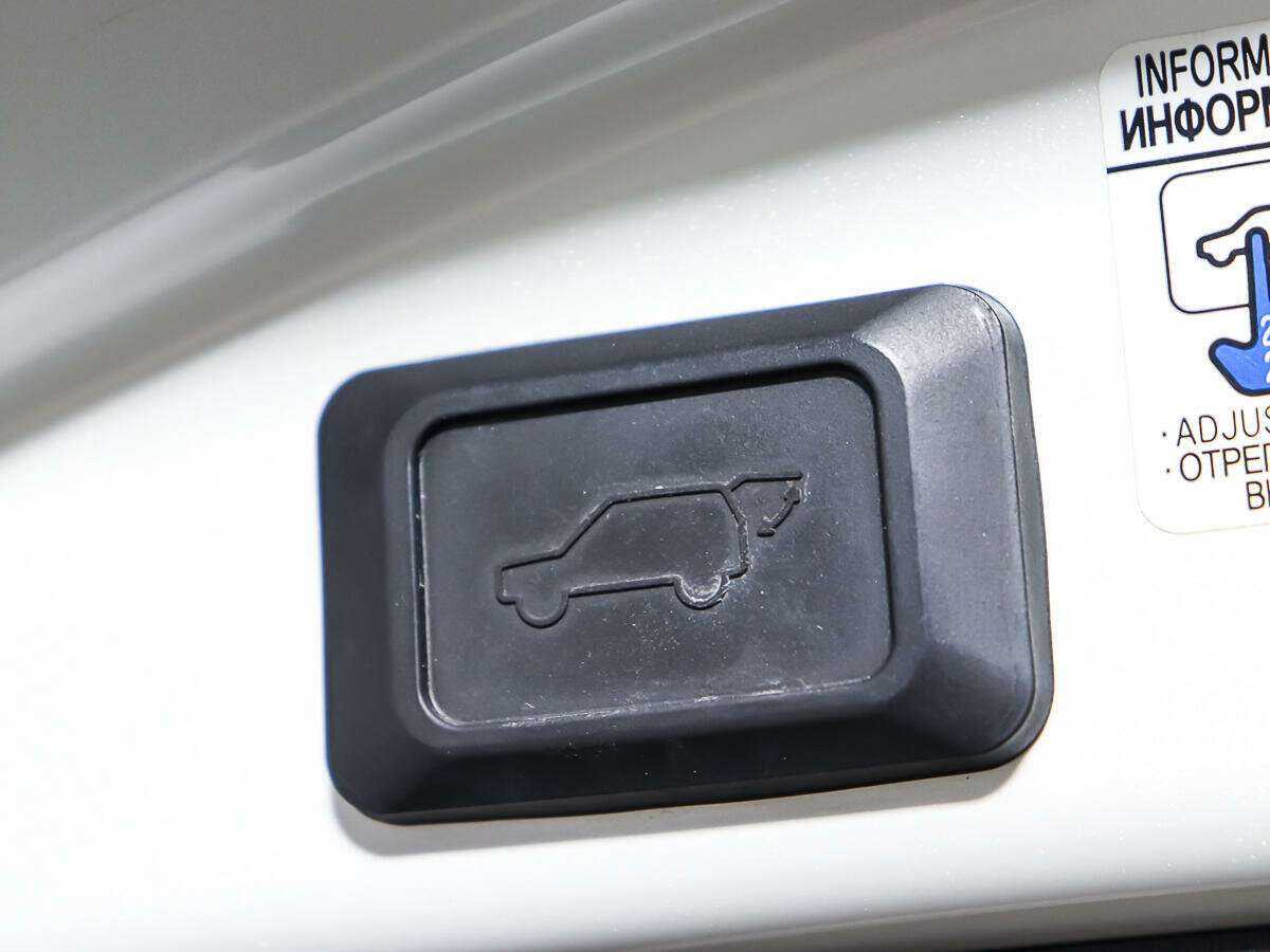 Toyota RAV4 с пробегом — 2018 год. Фото: #20