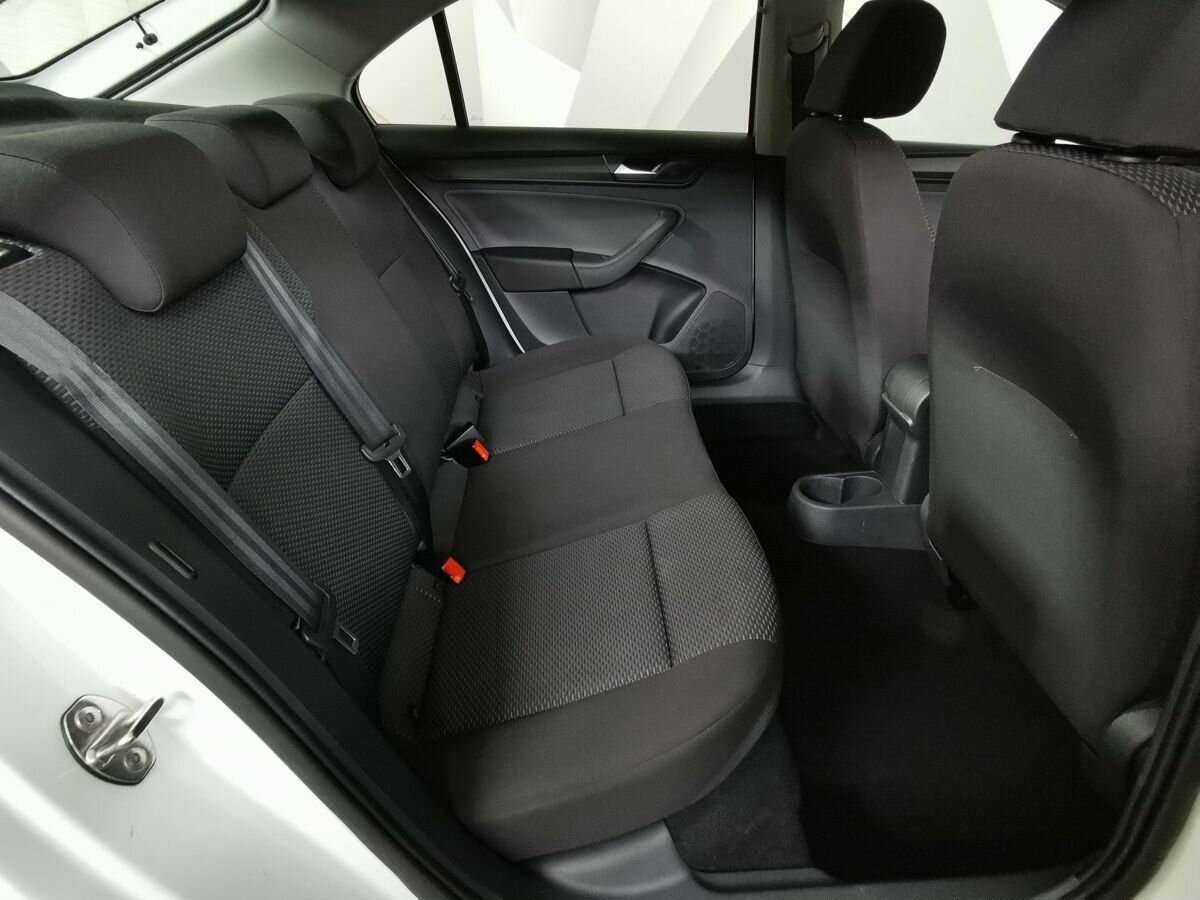 Volkswagen Polo с пробегом — 2020 год. Фото: #10