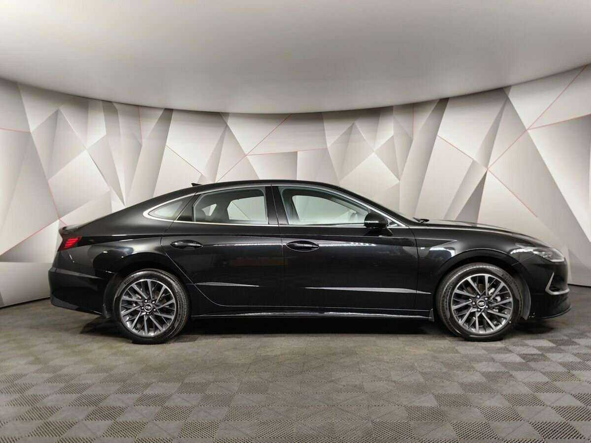 Hyundai Sonata с пробегом — 2022 год. Фото: #5