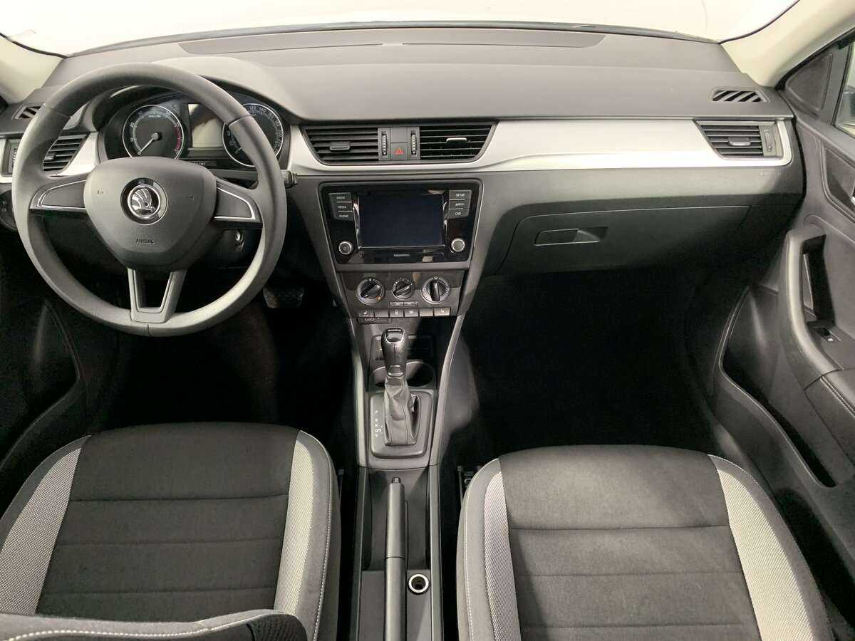 Skoda Rapid с пробегом — 2019 год. Фото: #11