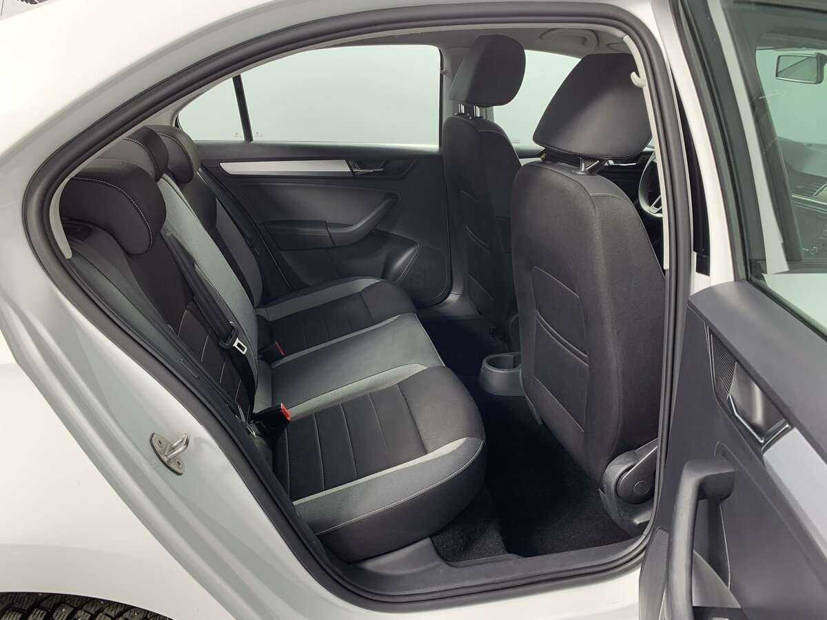 Skoda Rapid с пробегом — 2019 год. Фото: #15