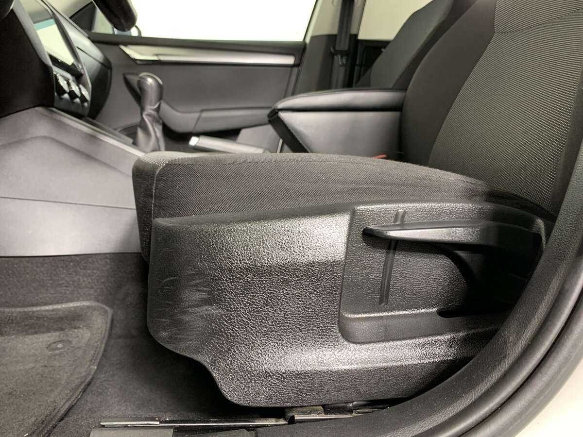 Skoda Octavia с пробегом — 2014 год. Фото: #13