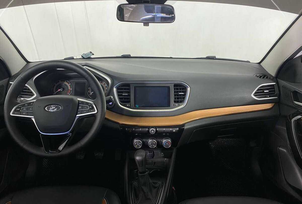 Lada (ВАЗ) Vesta с пробегом — 2023 год. Фото: #9