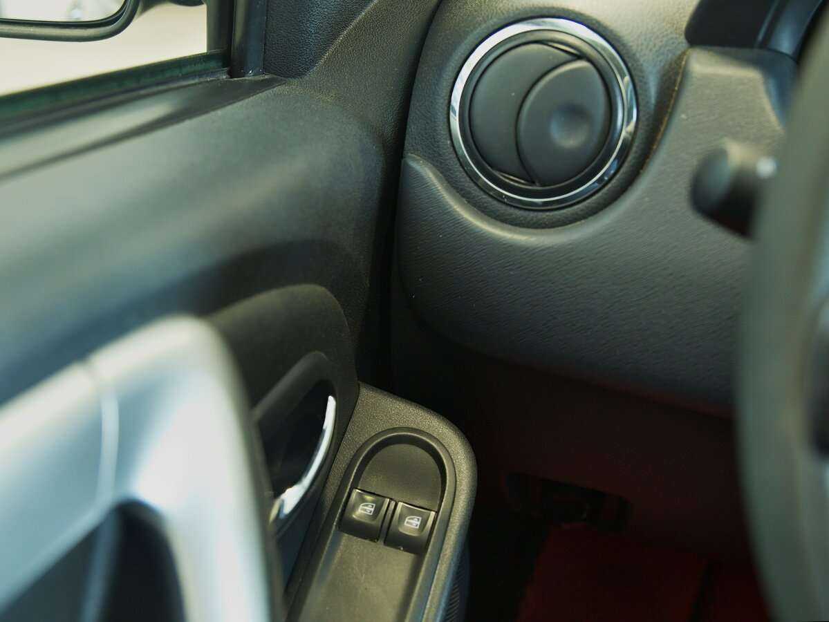 Nissan Terrano с пробегом — 2017 год. Фото: #9