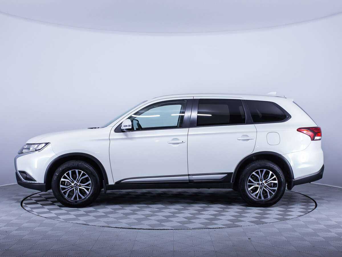 Mitsubishi Outlander с пробегом — 2020 год. Фото: #7