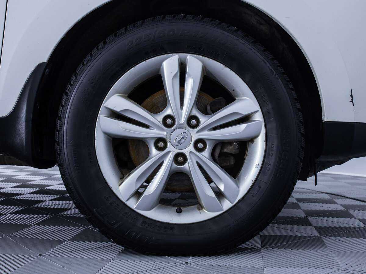 Hyundai ix35 с пробегом — 2012 год. Фото: #8