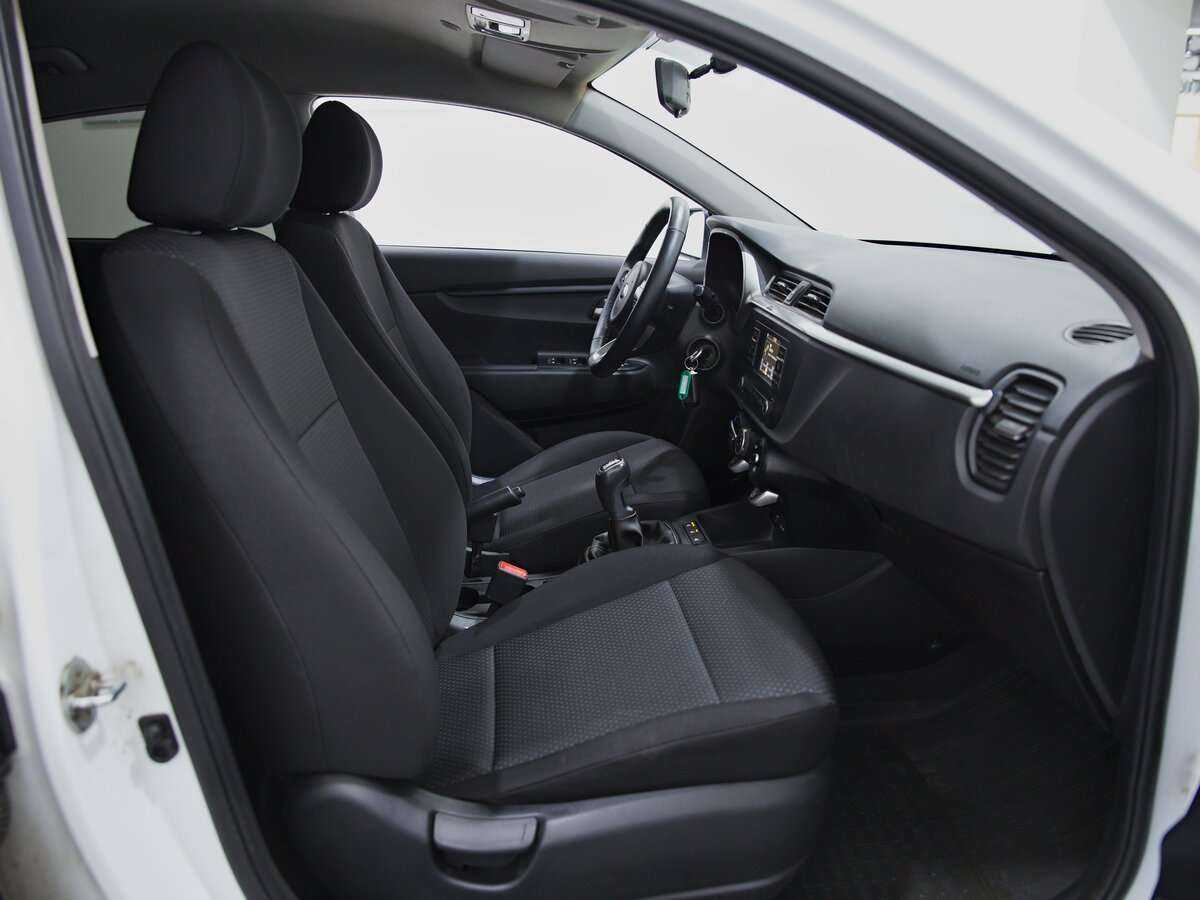 Kia Rio с пробегом — 2020 год. Фото: #11