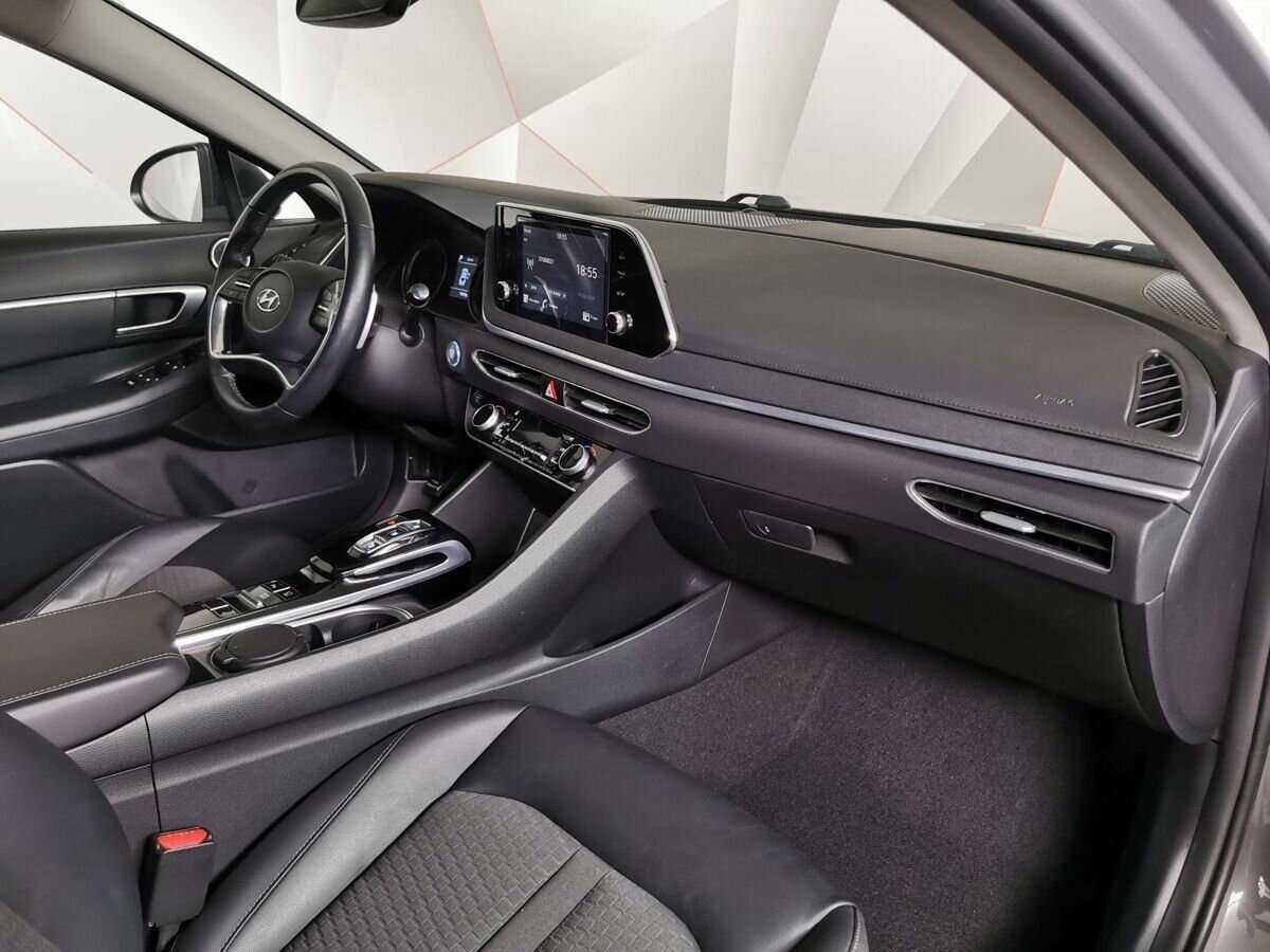 Hyundai Sonata с пробегом — 2019 год. Фото: #8