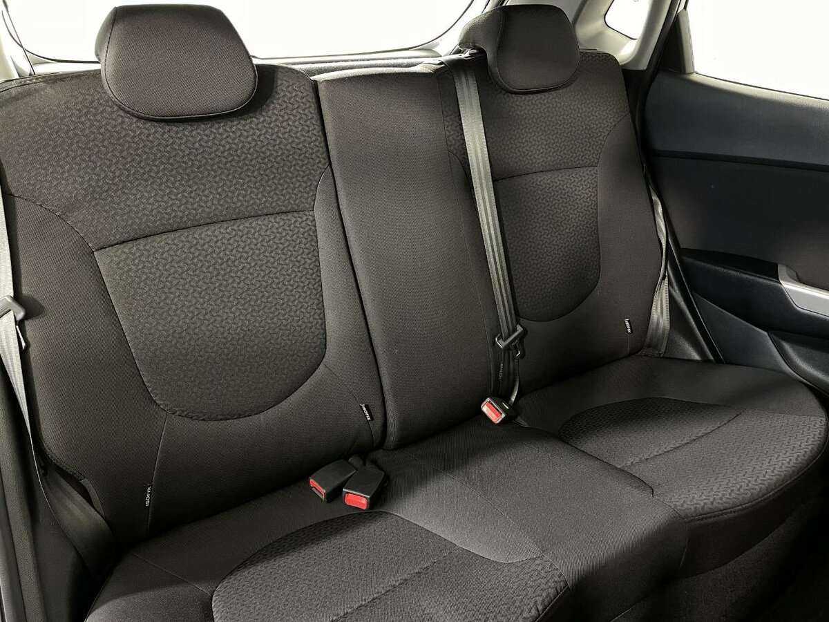 Kia Rio с пробегом — 2013 год. Фото: #14