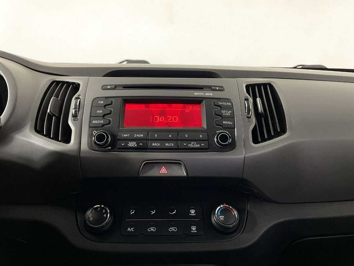 Kia Sportage с пробегом — 2015 год. Фото: #11