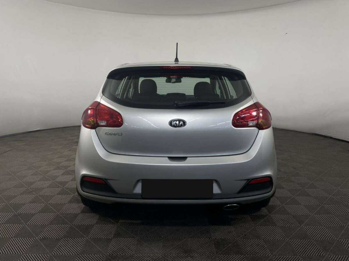 Kia Ceed с пробегом — 2015 год. Фото: #2