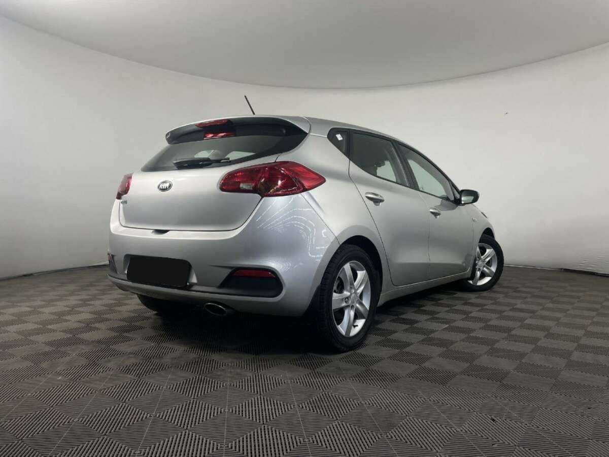 Kia Ceed с пробегом — 2015 год. Фото: #5