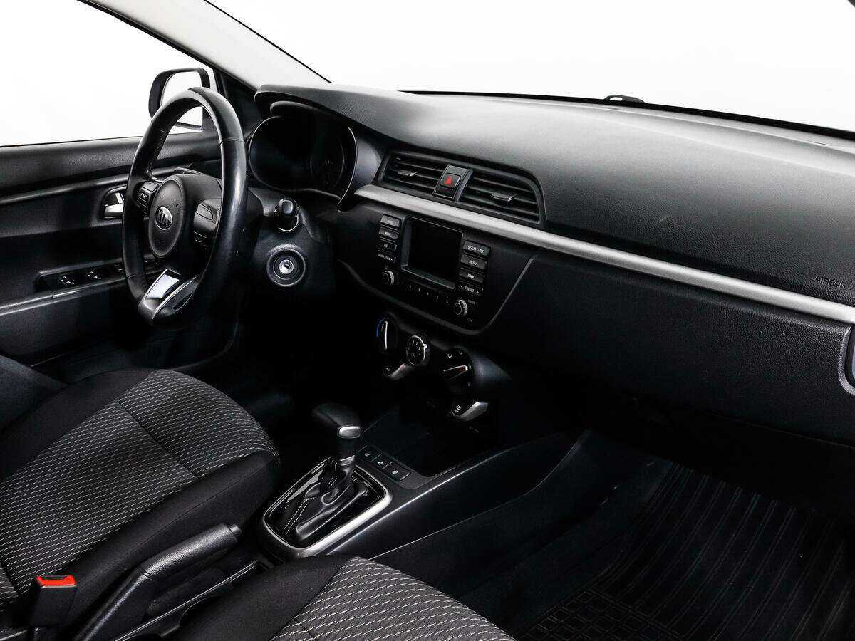 Kia Rio с пробегом — 2018 год. Фото: #10