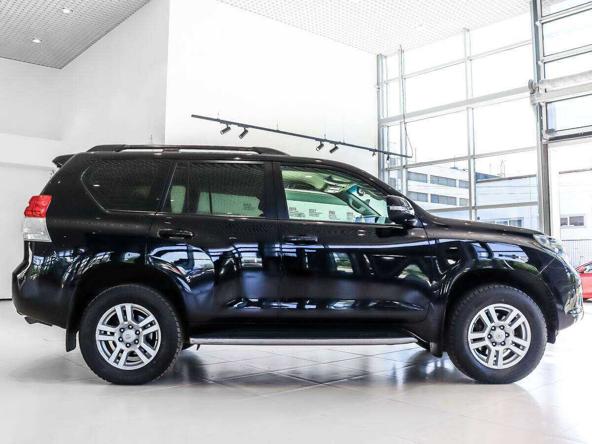 Toyota Land Cruiser Prado с пробегом — 2012 год. Фото: #3